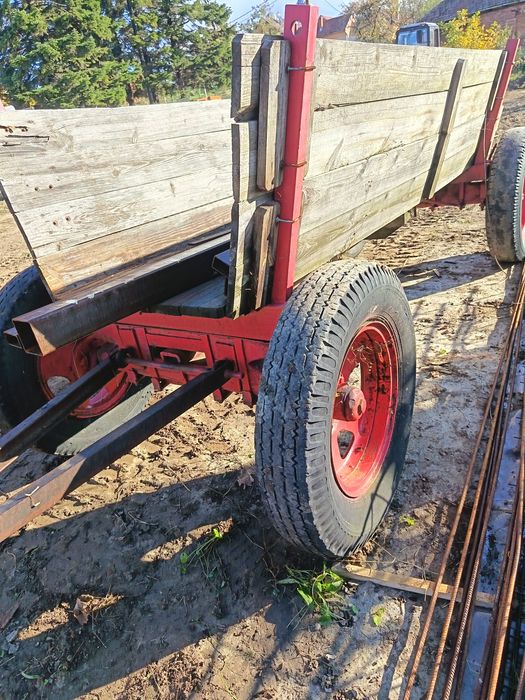Căruță după tractor