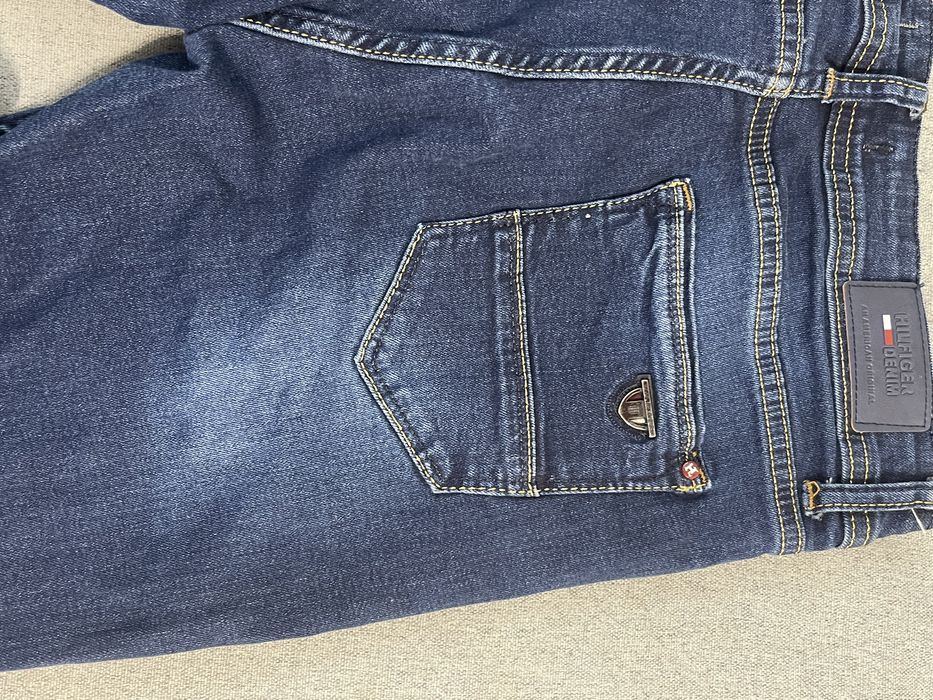 Blugi barbati Tommy Hilfiger