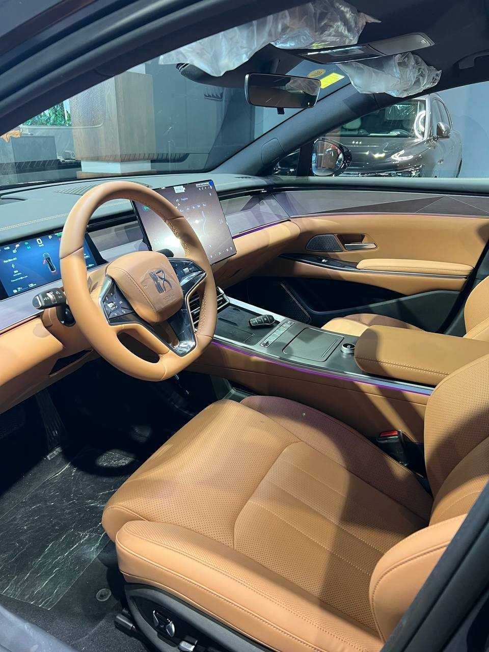 BYD Han L 2-pozitsiya 680 ot kuchi 701 km