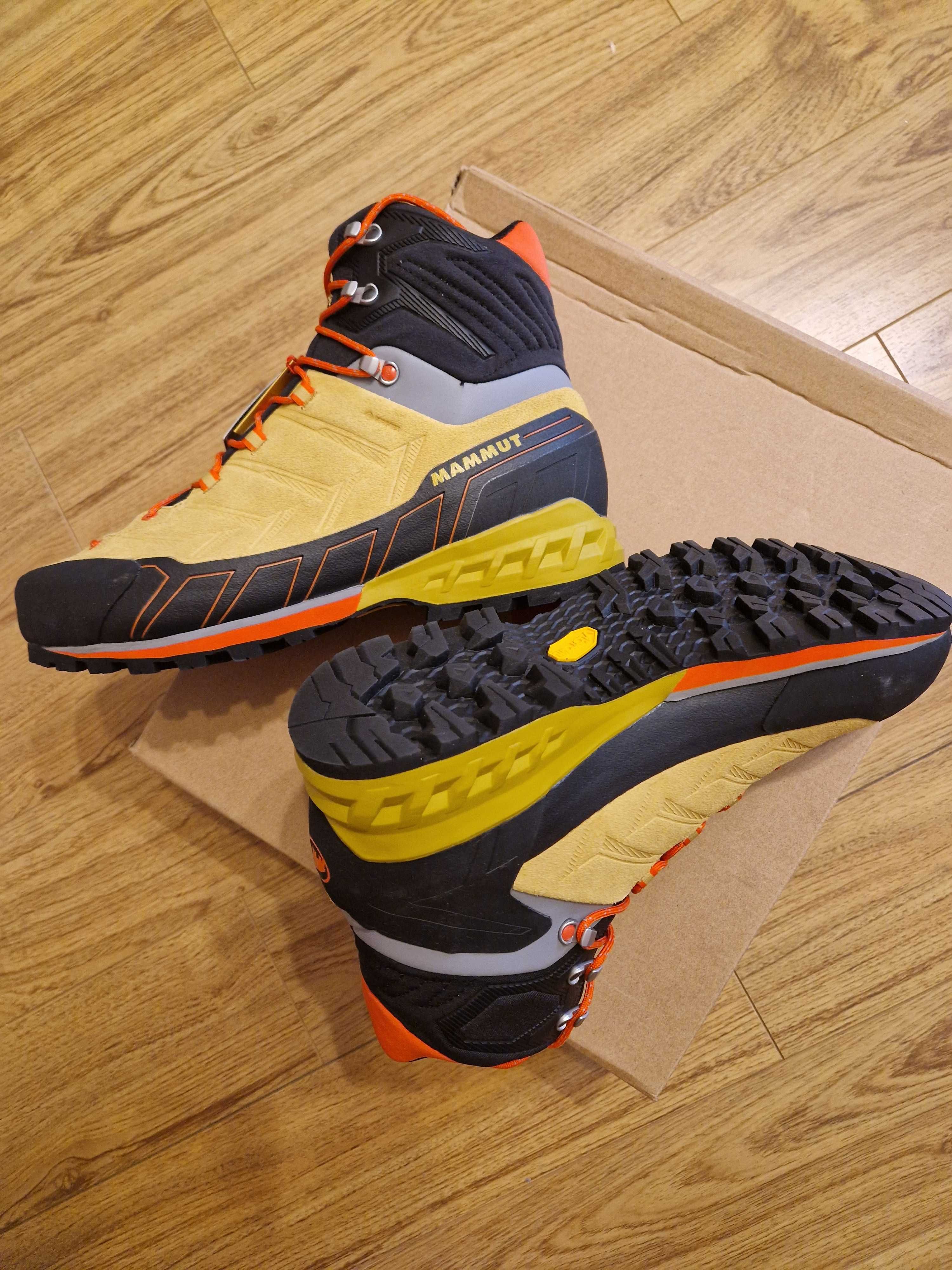 Bocanci tura, munte Mammut Alnasca Goretex,scarpa,la sportiva,meindl