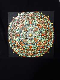 Mandala pictata acrilic pe placa de lemn