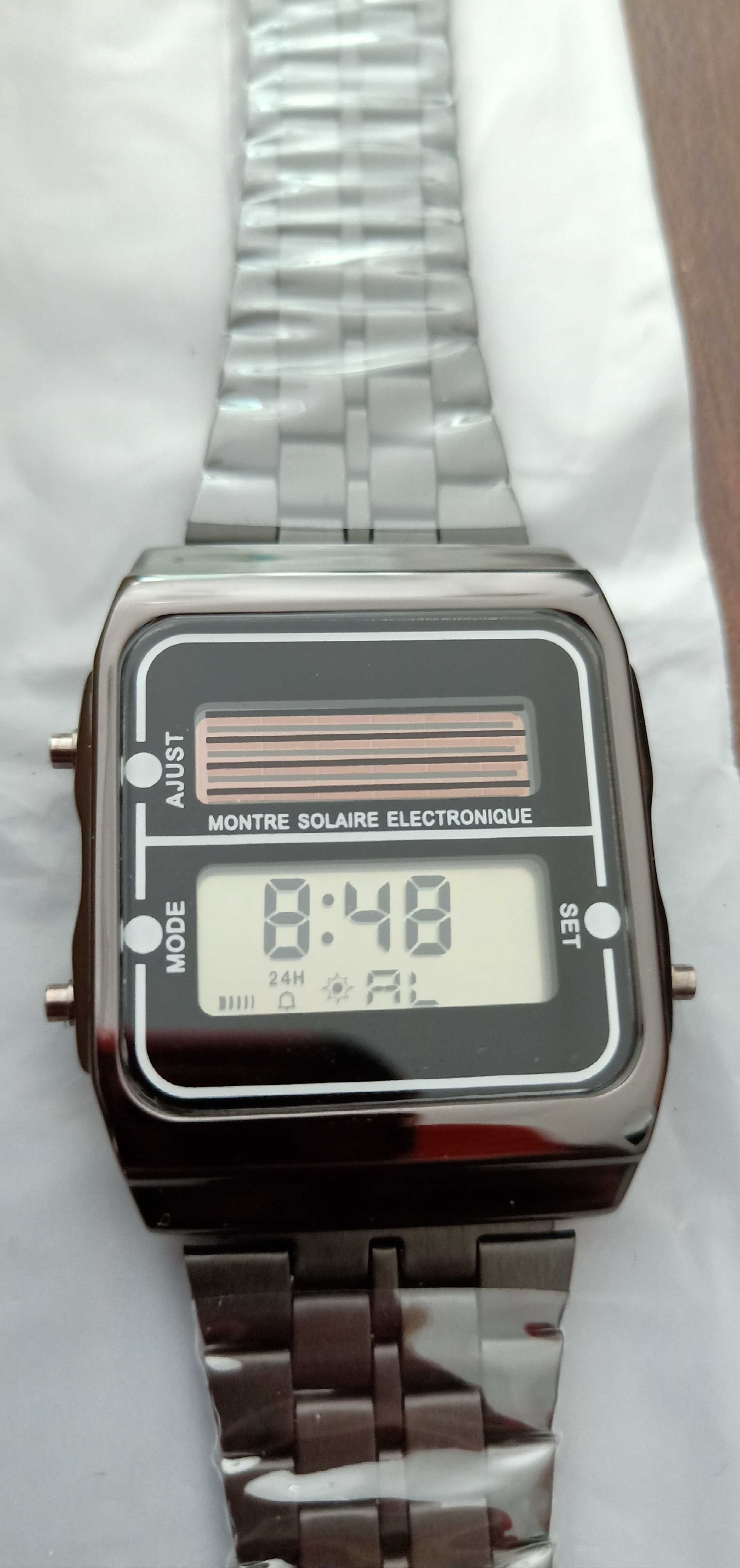 Часовник със соларно зареждане,хронометър и аларма,тип CASIO,водоуст.