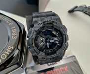 Casio G-Shock GA110, 20ATM, gri camuflaj, impecabil