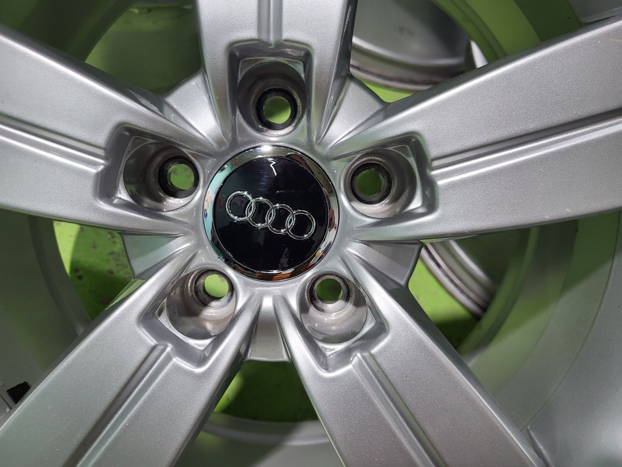 17 5x112 Audi A4 A3 Vw Passat Skoda лети джанти 5х112 ауди