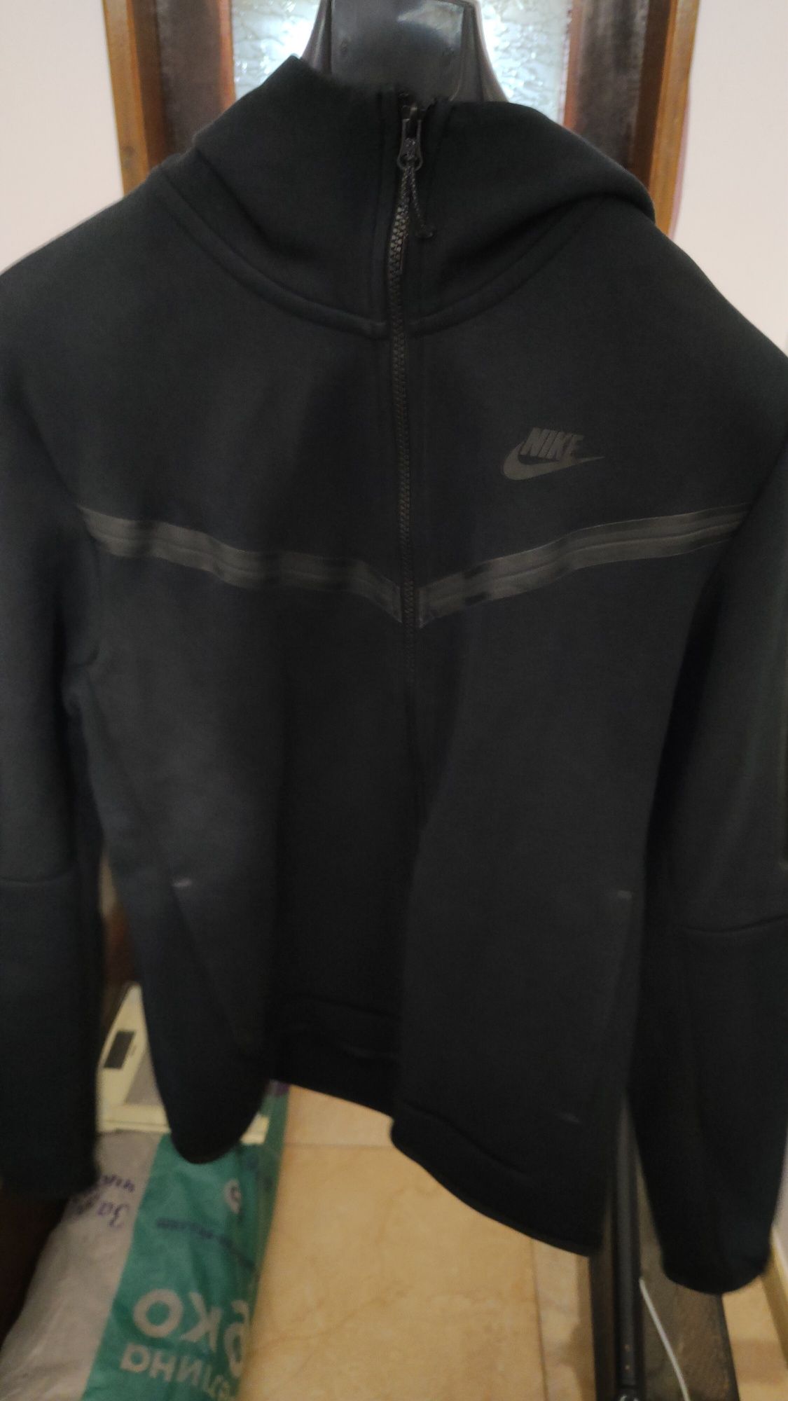 Nike tech fleece