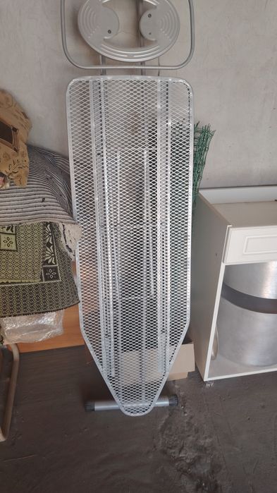 Гладильная доска, металлическая