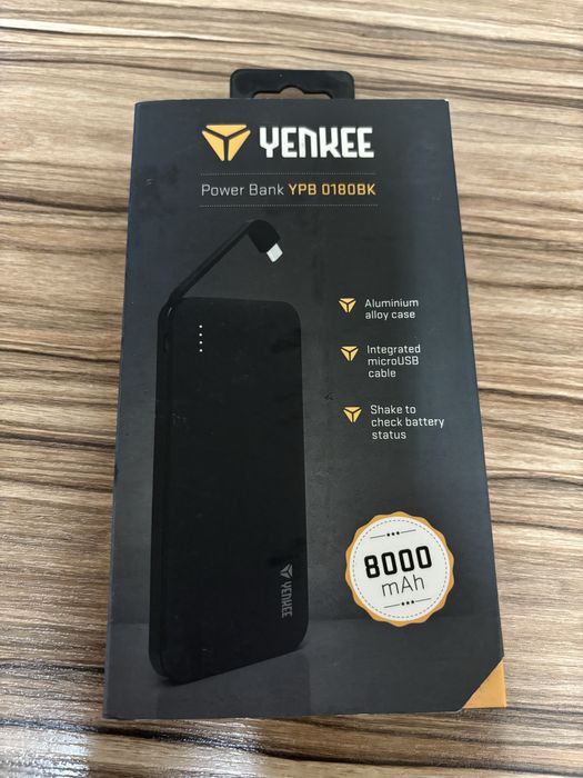 Външна батерия 8000mah