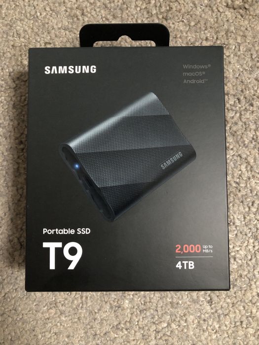Samsung T9 ,4 Tb si 1 Tb sigilate