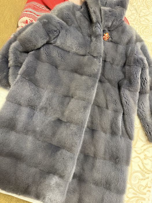 Продам норковую шубу