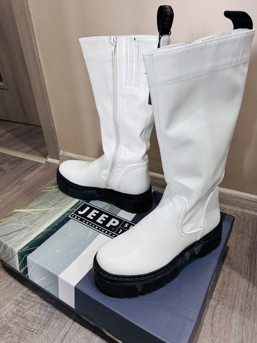 Дамски ботуши Jeep ,  етикет
