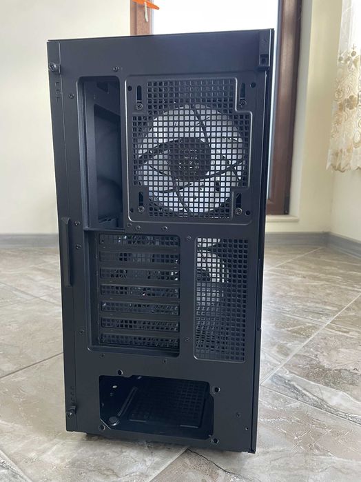 Компютърна кутия DeepCool CH560 Digital (Mid-Tower, черен, ATX)