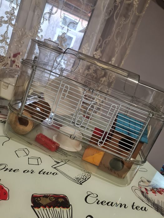 Vând cușcă hamster!