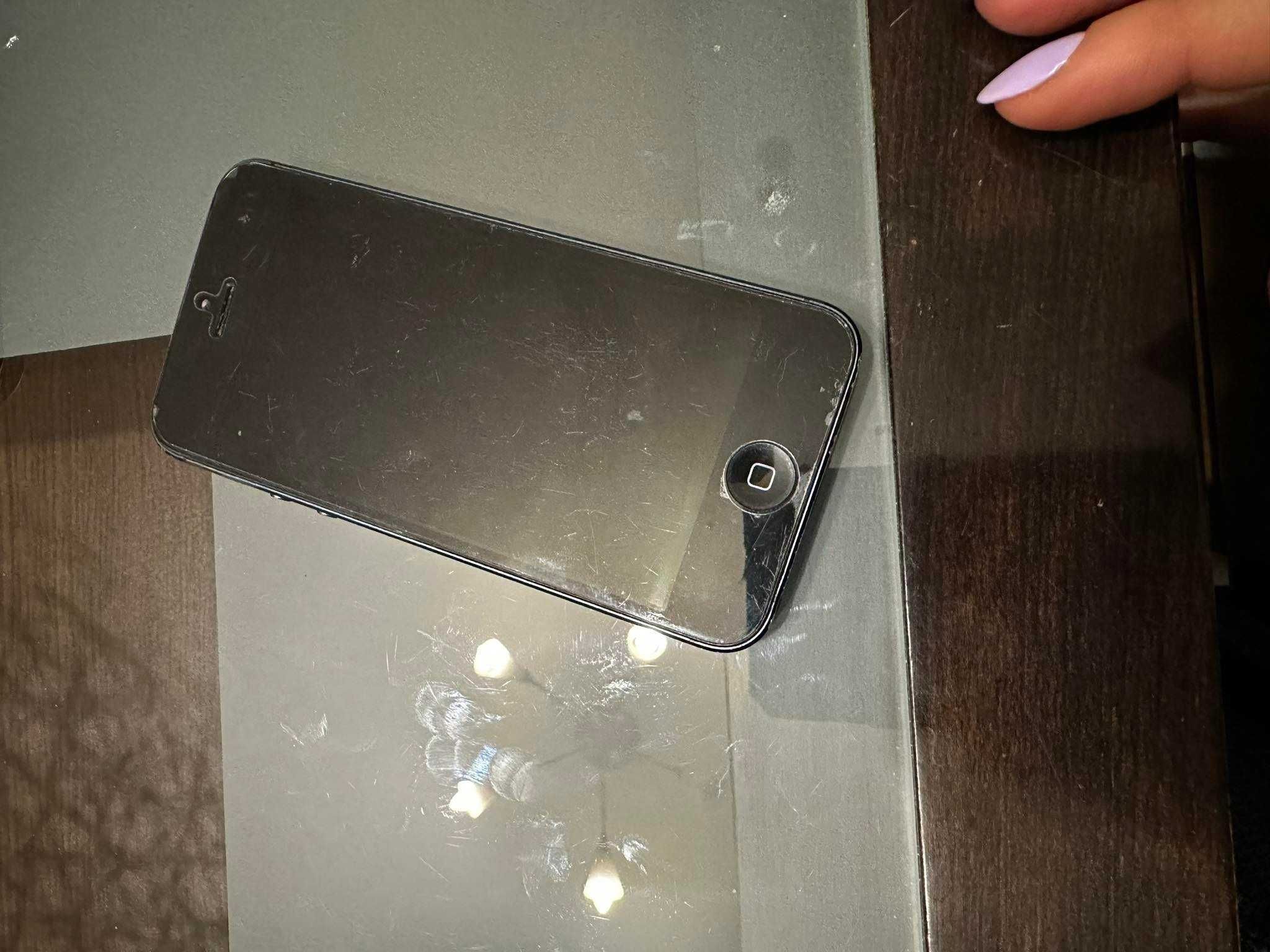 iPhone 5 64 GB черен