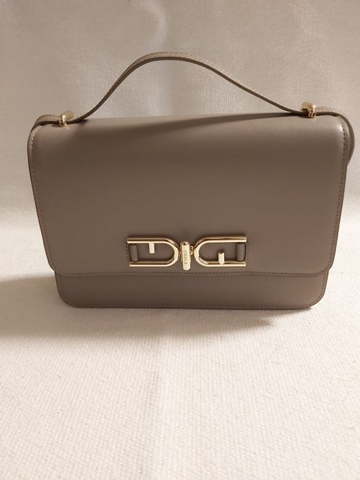 Furla Meti чанта