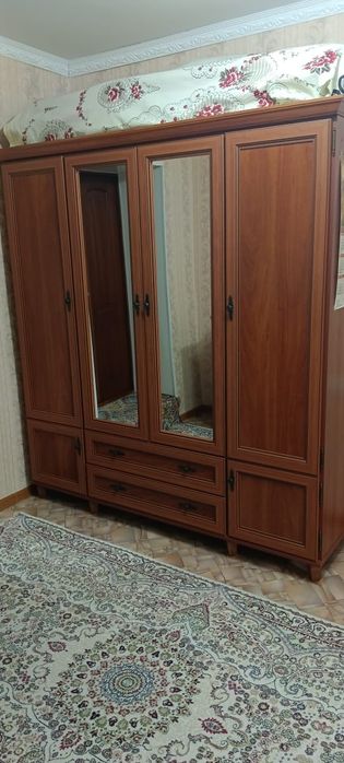 Продам шкаф плательный