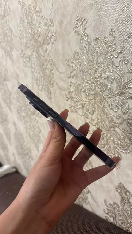 Продам Айфон 14 про 256гб