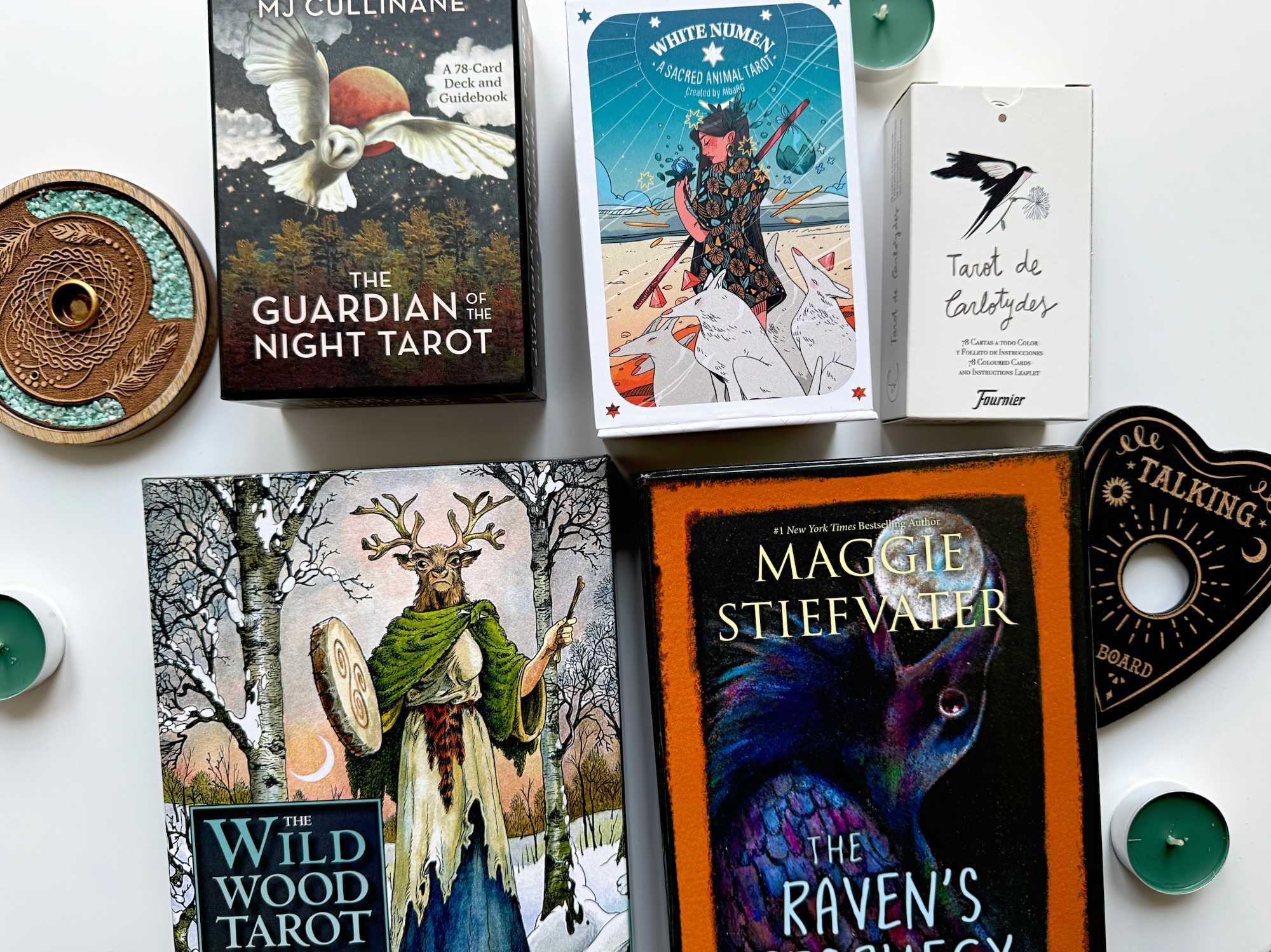 Оригинални карти Таро White Numen Tarot