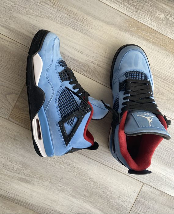 Jordan 4 Travis Scott