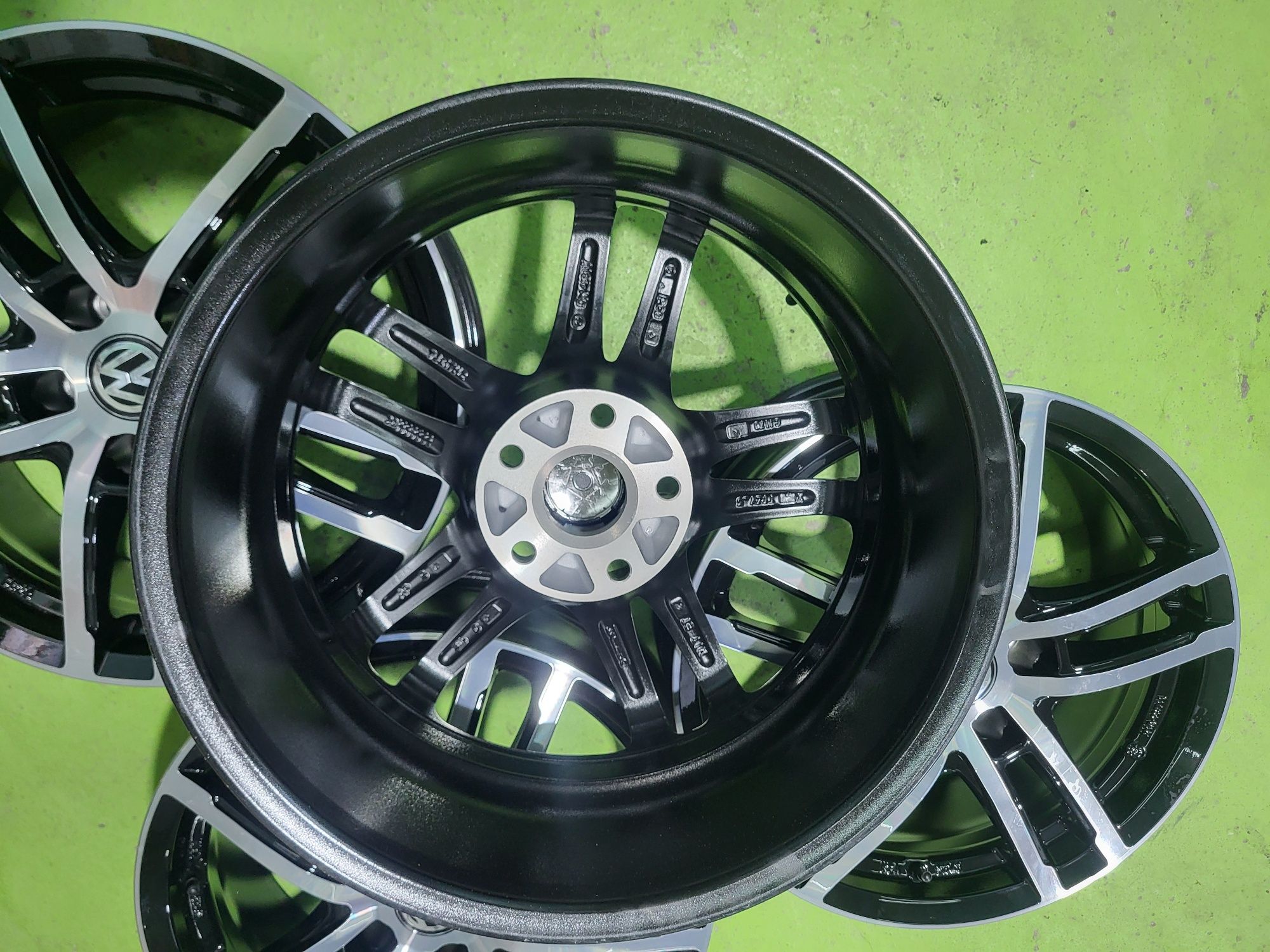 17 5x112 Vw Passat Touran Golf 5 6 7 8 Caddy Tiguan 5х112 Audi Skoda