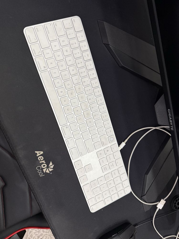 Mac mini m2 256GB