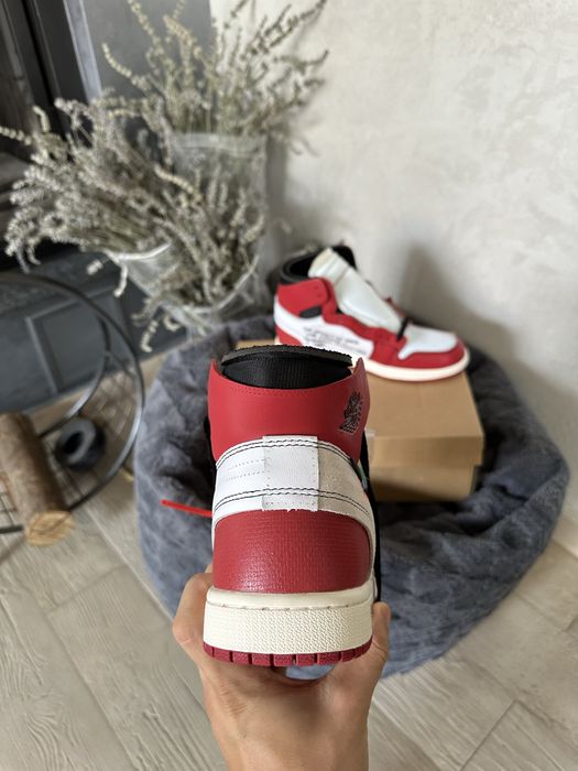 Air Jordan 1 Retro High Off-White Chicago