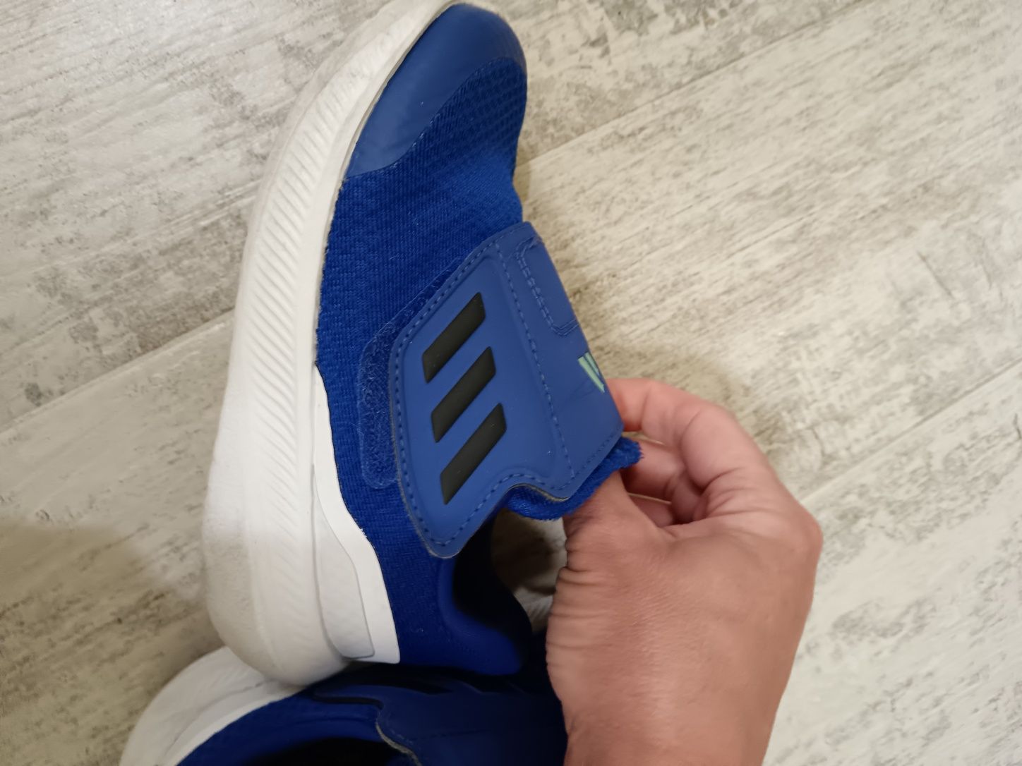 Детски маратонки Adidas 27