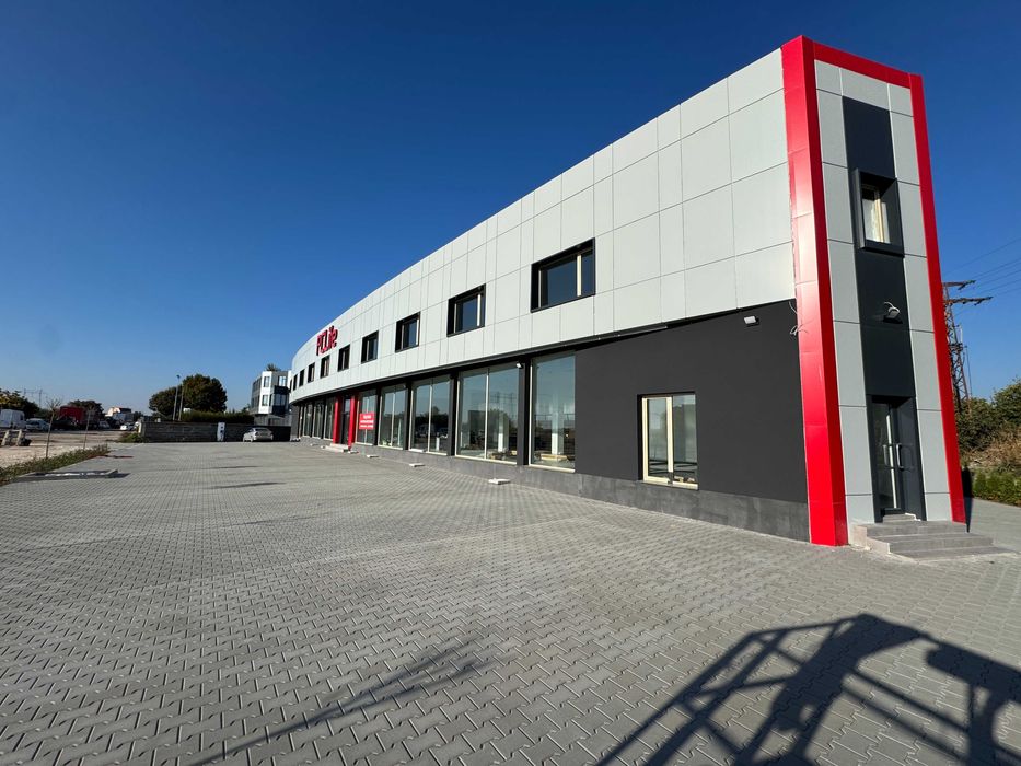 PCLife Center - дава под наем - модерни офиси, магазини и палетоместа!