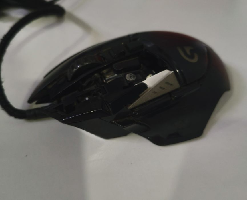 Продаю мышку Logitech G502