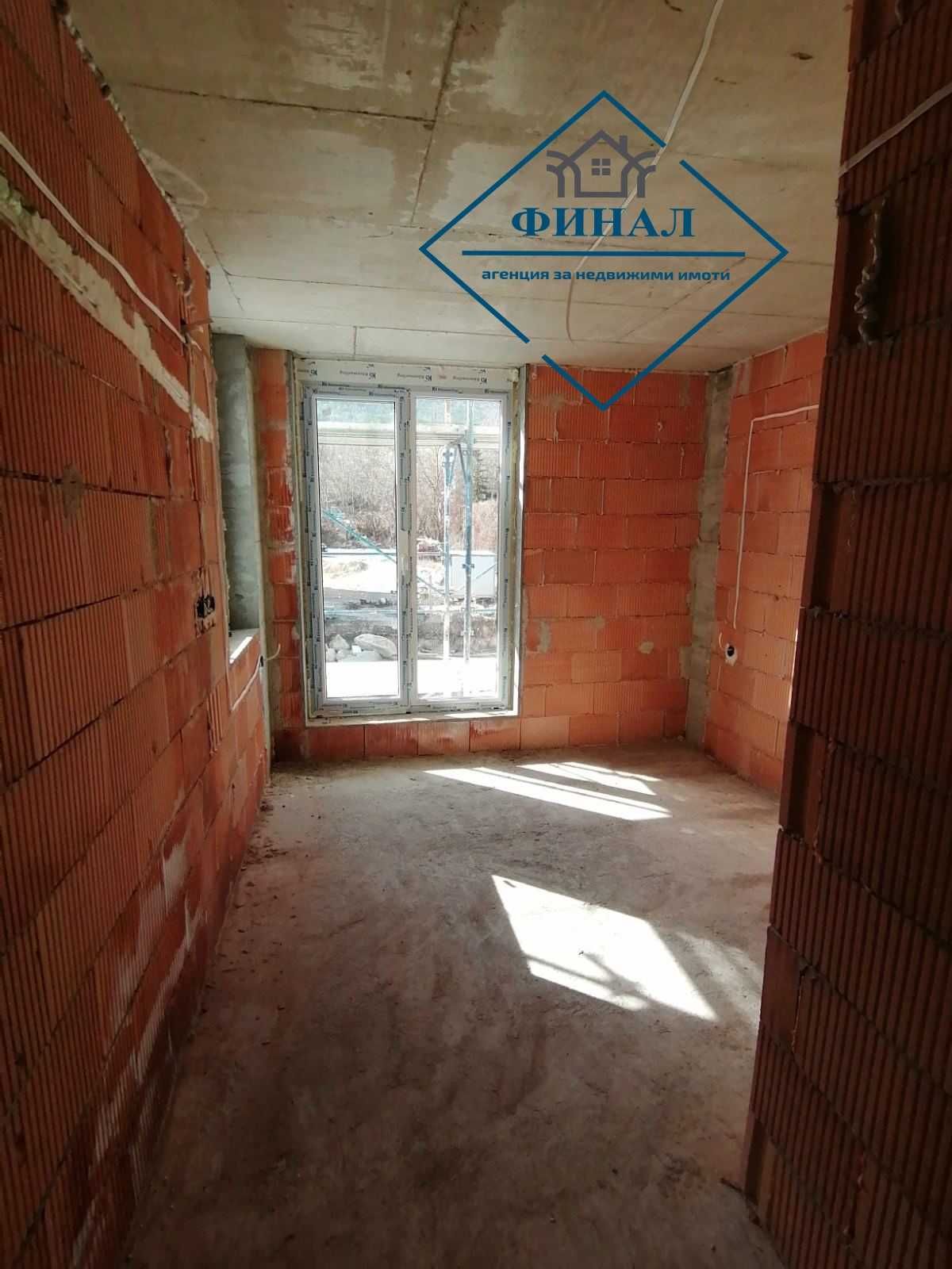 Тристаен Апартамент Ново Строителство кв. Добруджански