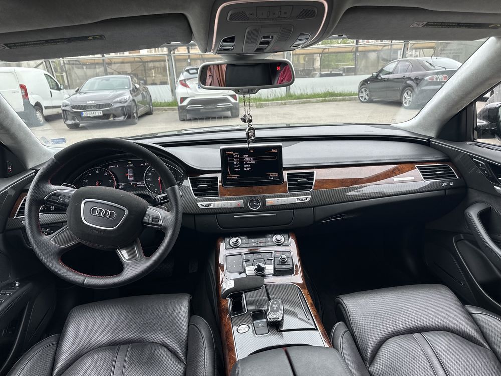 Audi A8L 4.0 CARBON