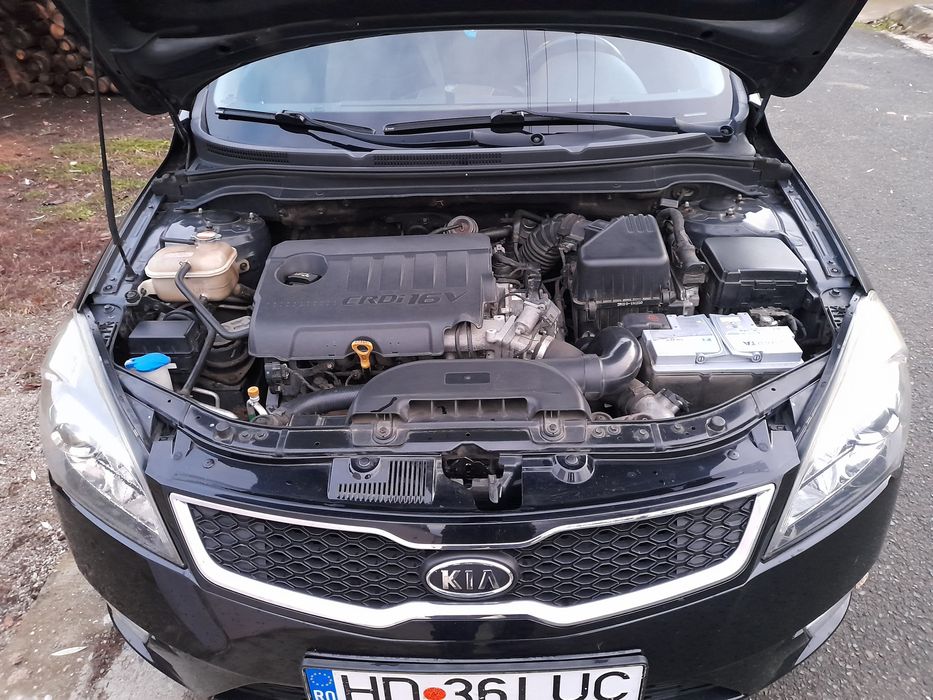 Vând Kia Ceed 1.6 Diesel 2012