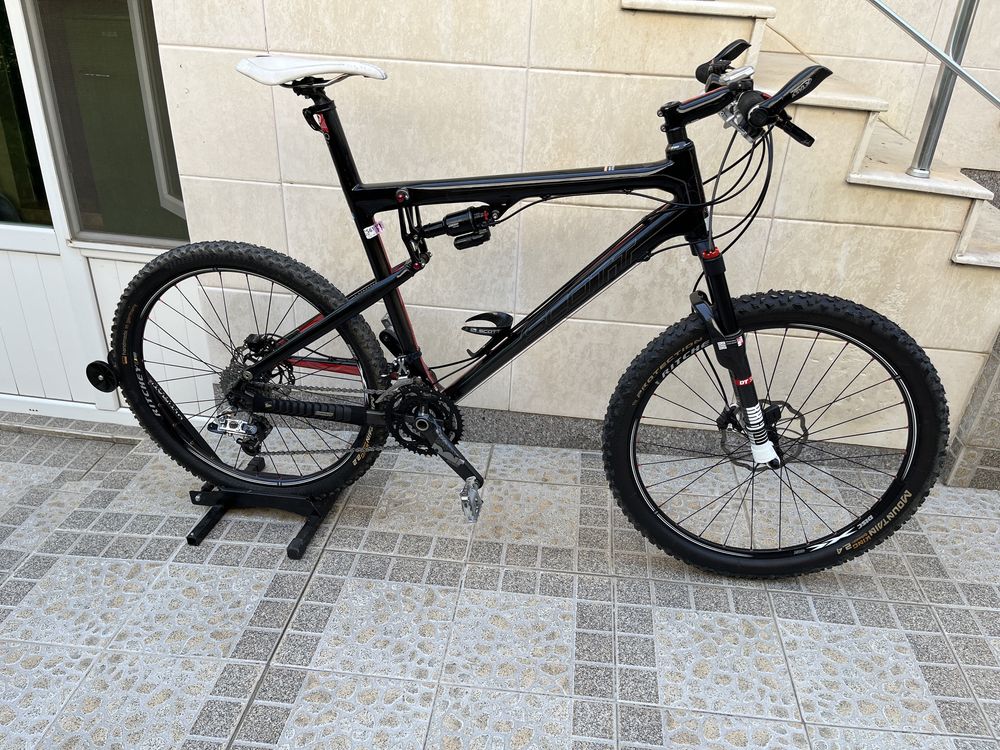 Scoot Spark Carbon
