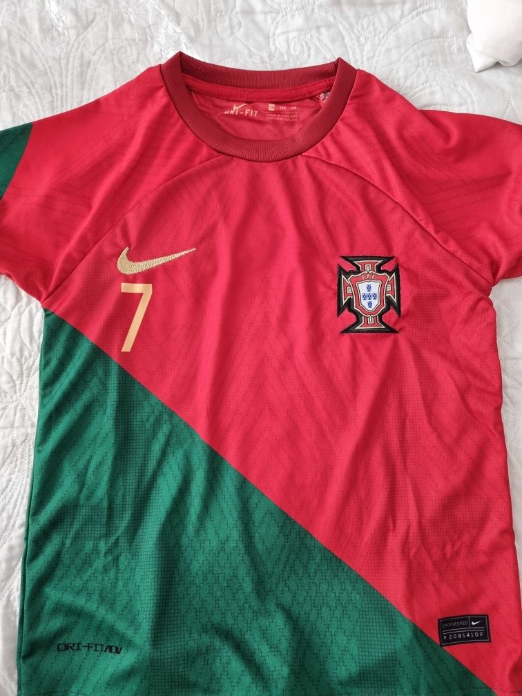 Футболен спортен екип за дете.