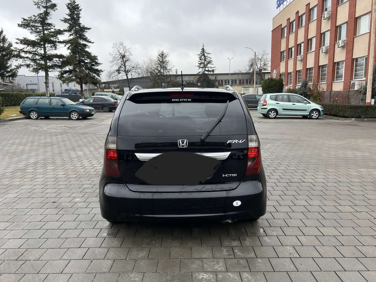 Honda FR V executive