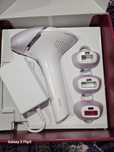 Фотоепилатор Philips Lumea BRI947
