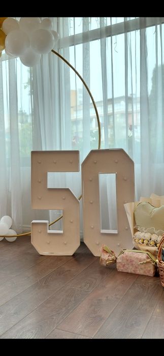 Светещи цифри 91,5см