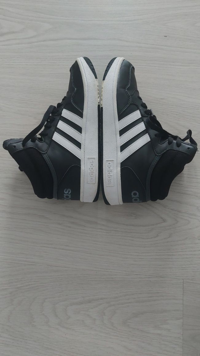 Adidași adidas mărimea 38