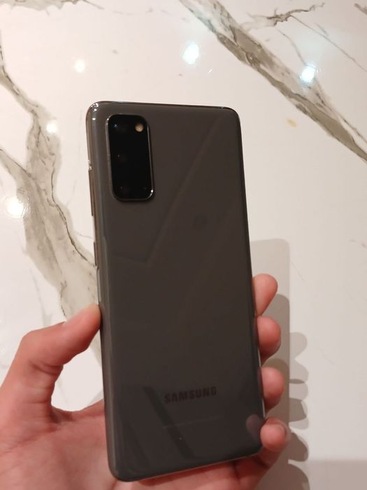 Samsung S 20 5G kareyskiy 12/128 pamyat