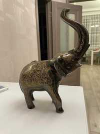 Статуэтка бронзового слона