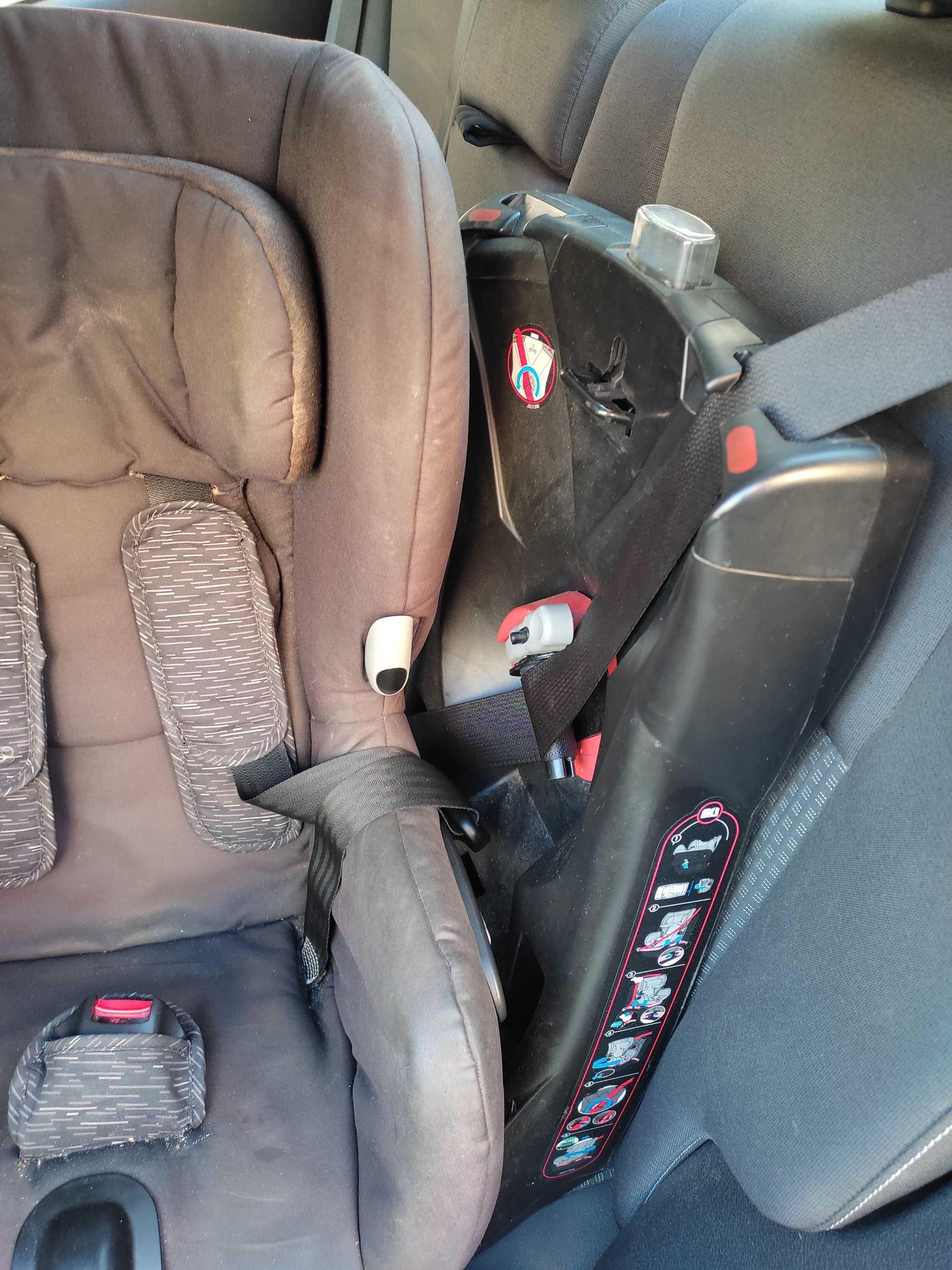 Стол за кола Maxi Cosi Axiss (9-18 кг)