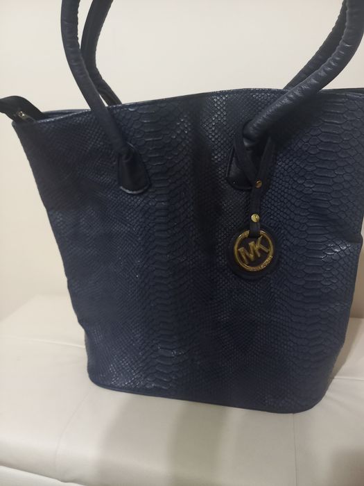 Голяма синя дамска чанта