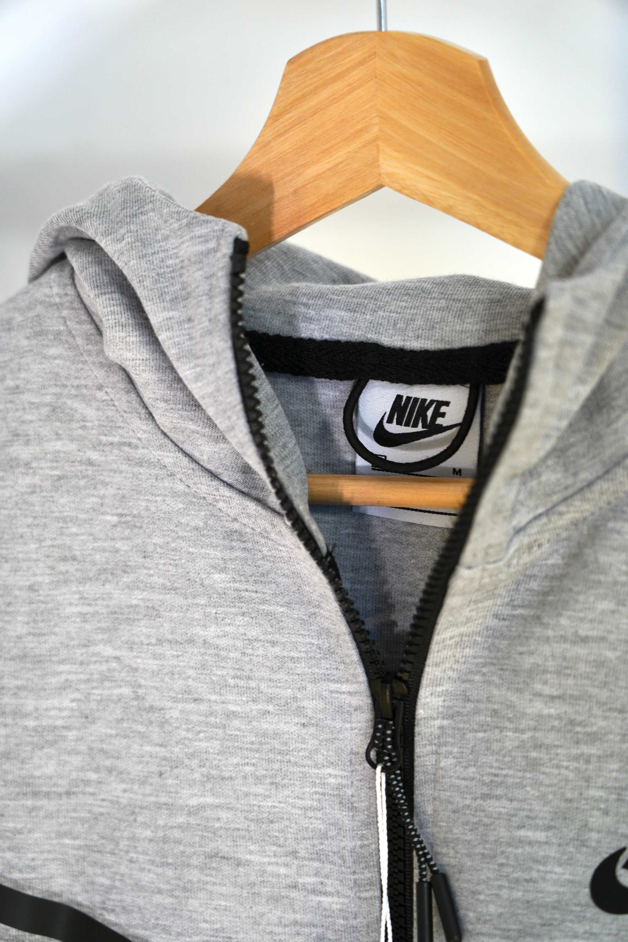 Trening Nike Tech Fleece, Model NOU 2023 -Calitate Premium baieti fete