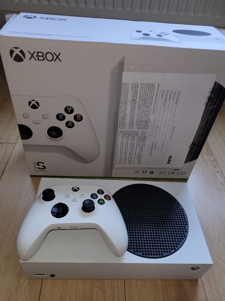 Consola Xbox Series S cu jocuri