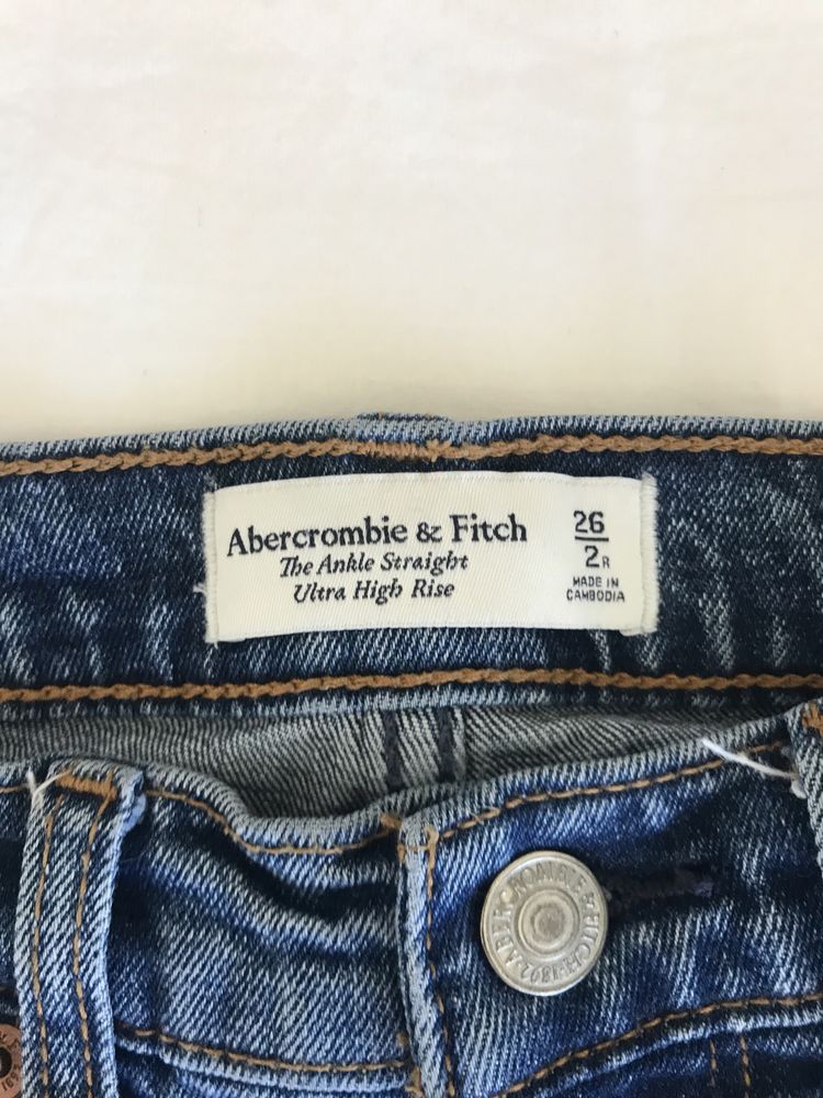Abercrombie & fitch дънки