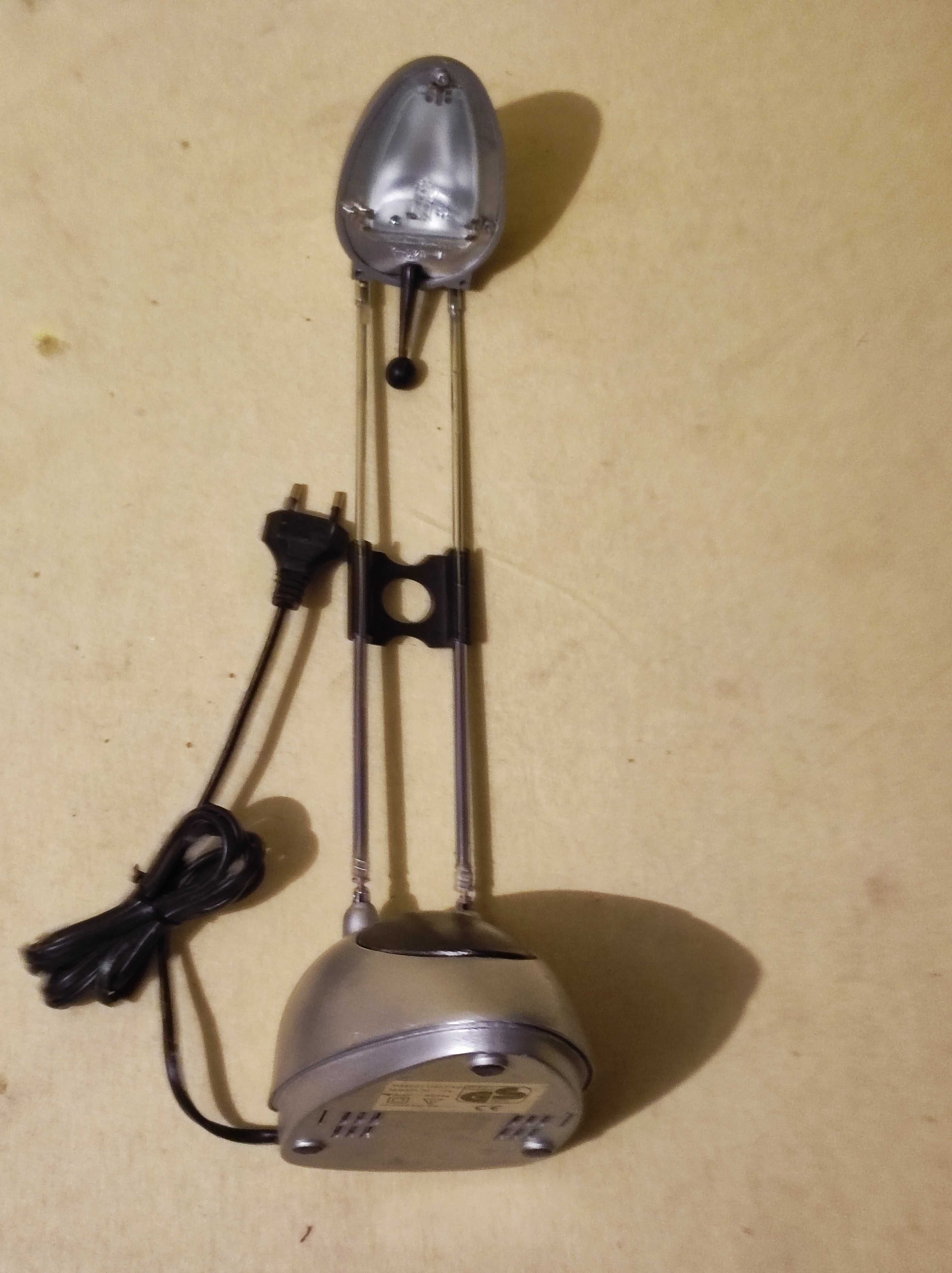 Настолна лампа с телескопично рамо-немски