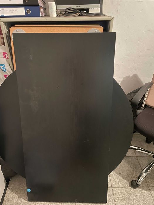 Мебели за офис - бюра, столове, принадлежности