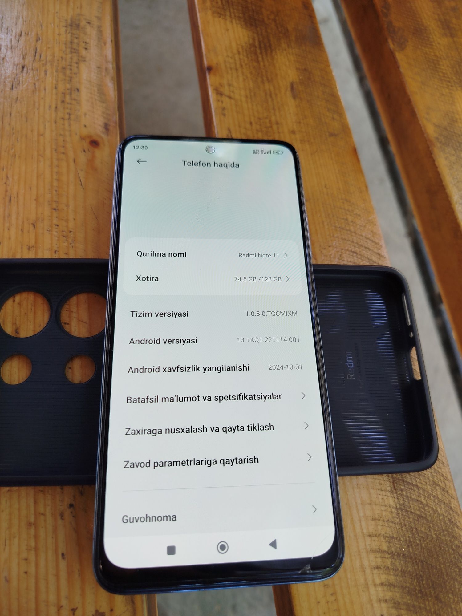 Redmi Note 11 karopkasi bor ideal turibdi. 128 GB xotira chexol steklo