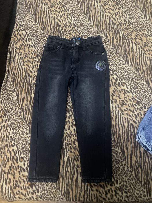 Продам джинсы детские для мальчика