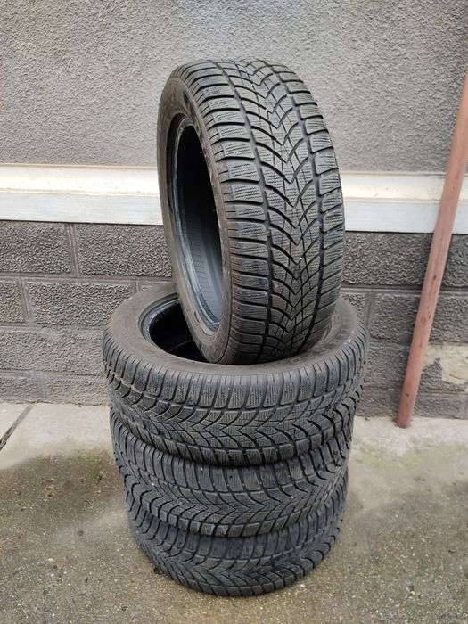 Vând Set Cauciucuri 205/55/16 M+S Dunlop Import recent Germania