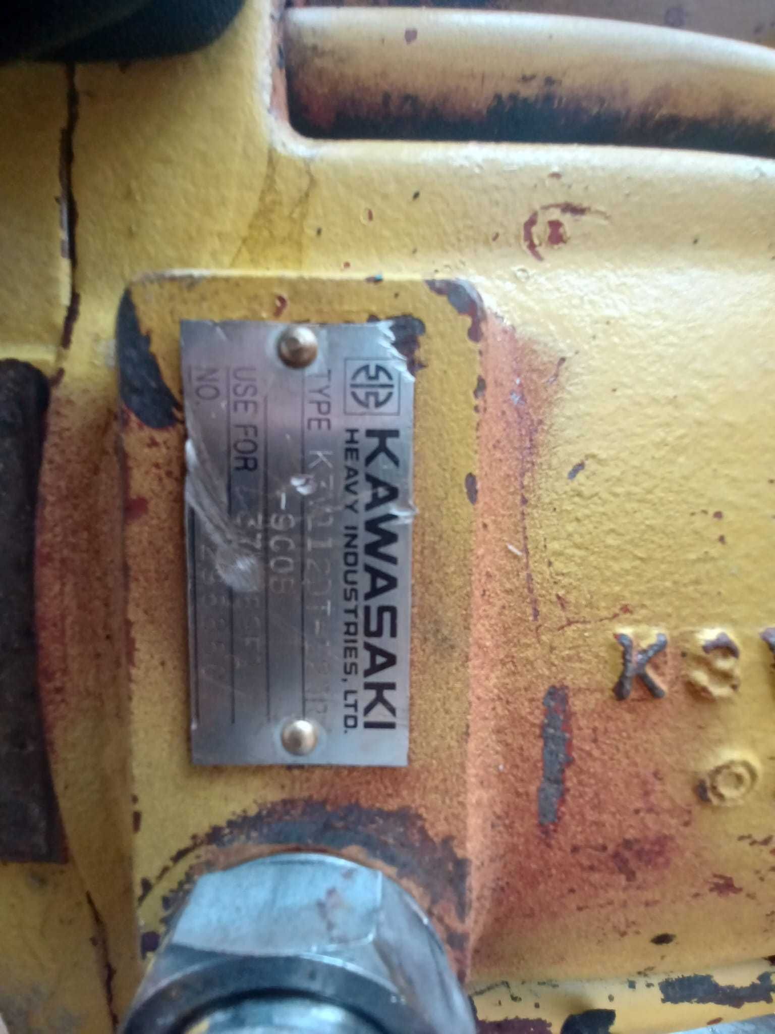 Pompa hidraulica Kawasaki K3V112 pentru excavator KOBELCO SK 210